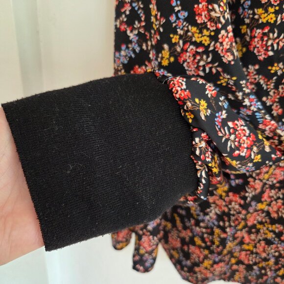 TRISTAN Floral Mock-Neck Blouse | Size L - Picture 5 of 13